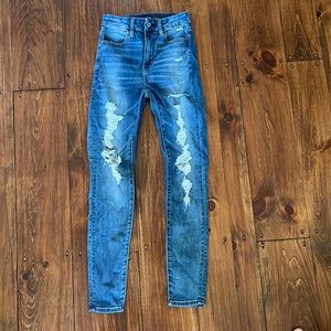American eagle ripped skinny jeans
